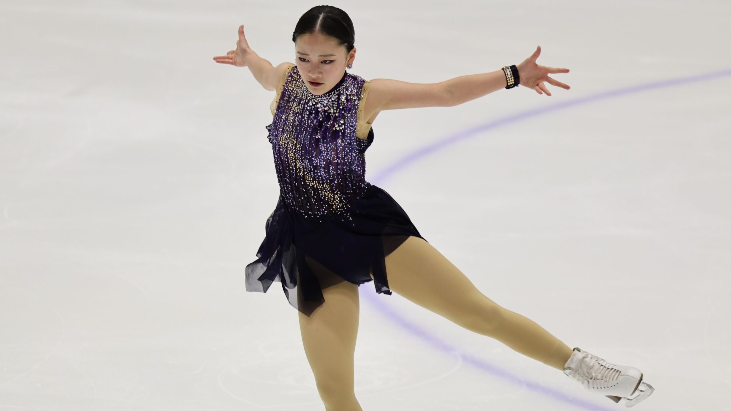 渡辺倫果、年末年始に60cmのニジマス釣り上げる 「大物ゲットで今年は