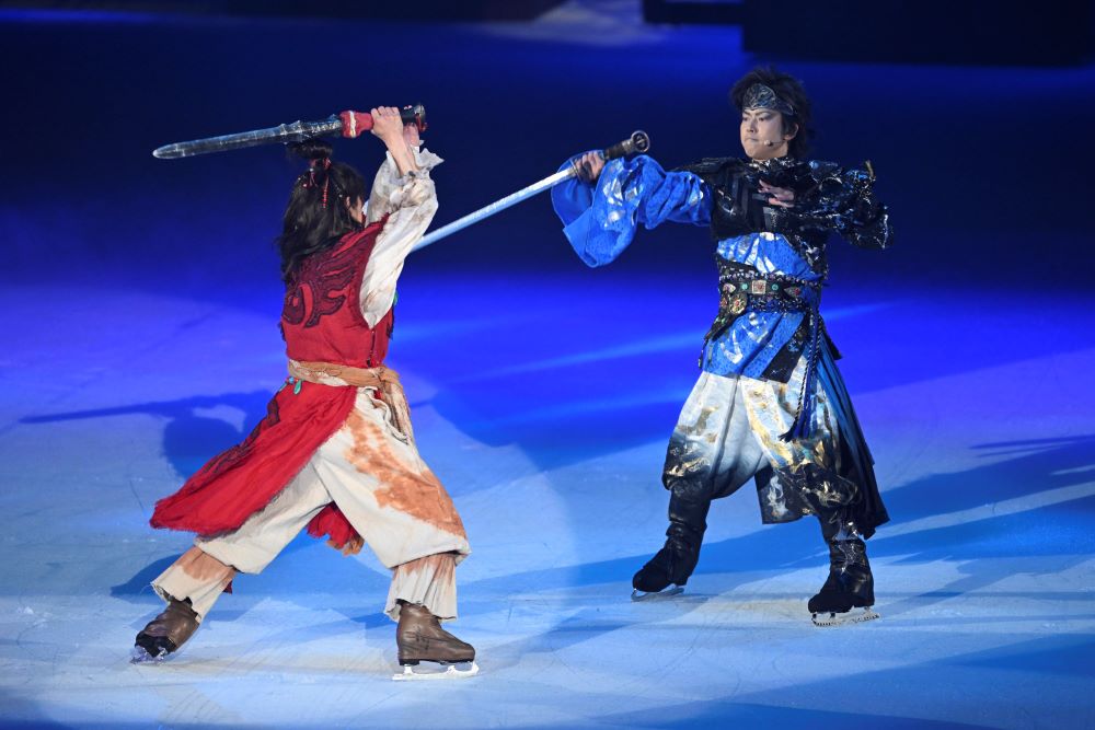 氷艶』はライフワーク」と尾上菊之丞さん スケート靴を履く日本舞踊の